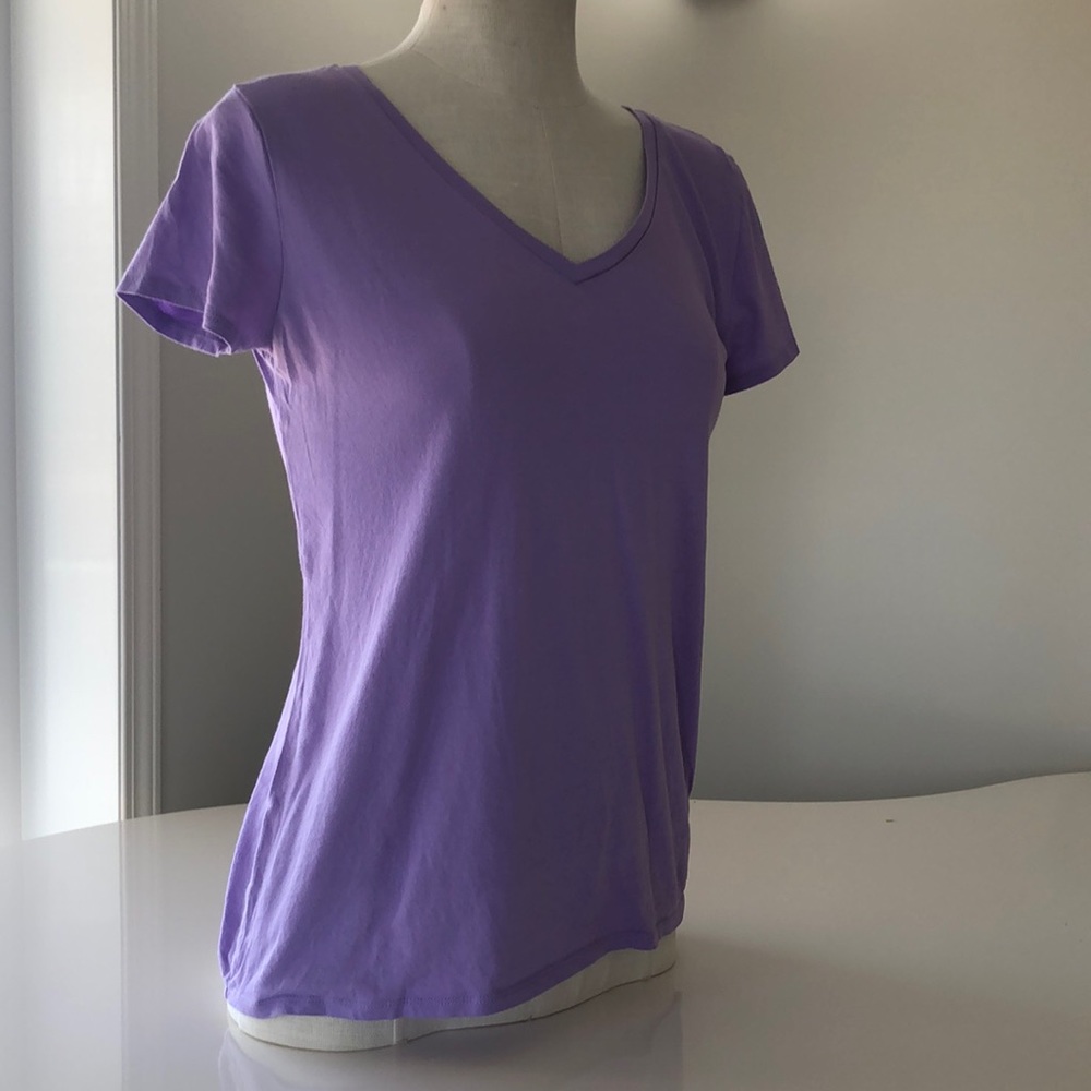 Joe Fresh purple v neck T-shirt size small